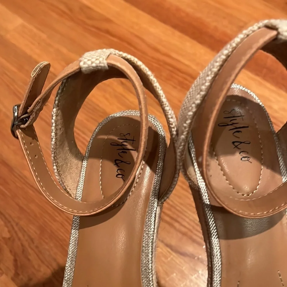 Style & Co gold ankle strap low heels espadrilles size 8